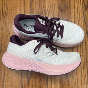 New Balance Women's Fresh Foam Shoes - White and Purple